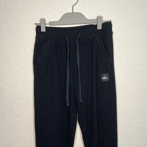 Alo black sweatpants size small